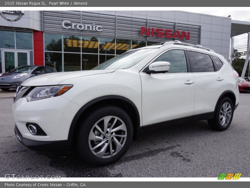 Pearl White / Almond 2015 Nissan Rogue SL