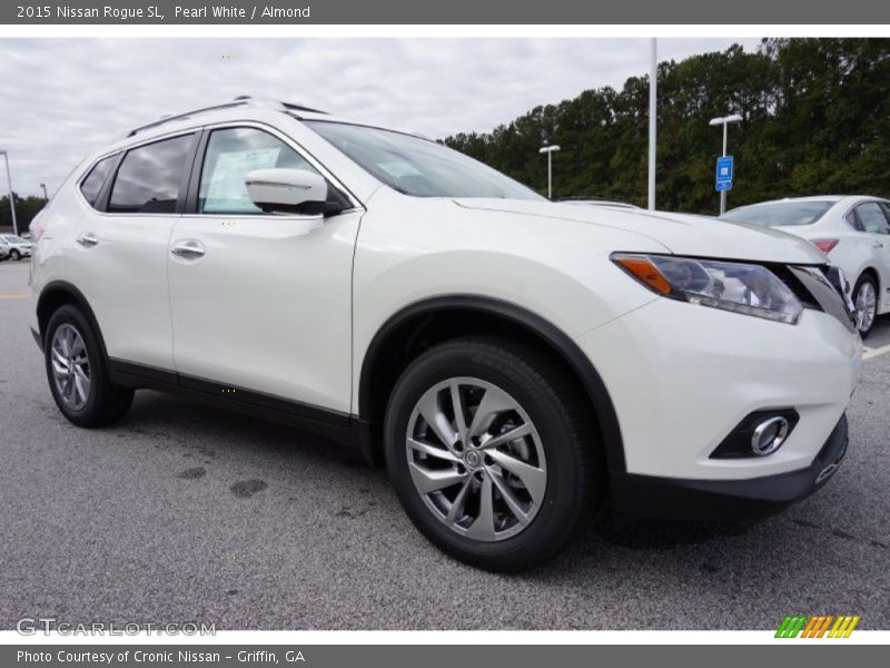 Pearl White / Almond 2015 Nissan Rogue SL