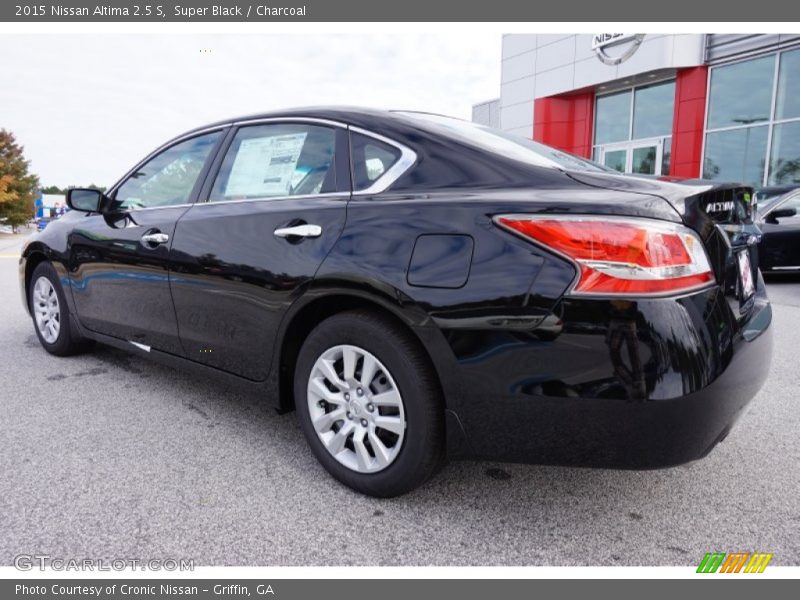 Super Black / Charcoal 2015 Nissan Altima 2.5 S