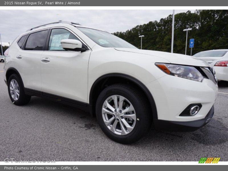 Pearl White / Almond 2015 Nissan Rogue SV