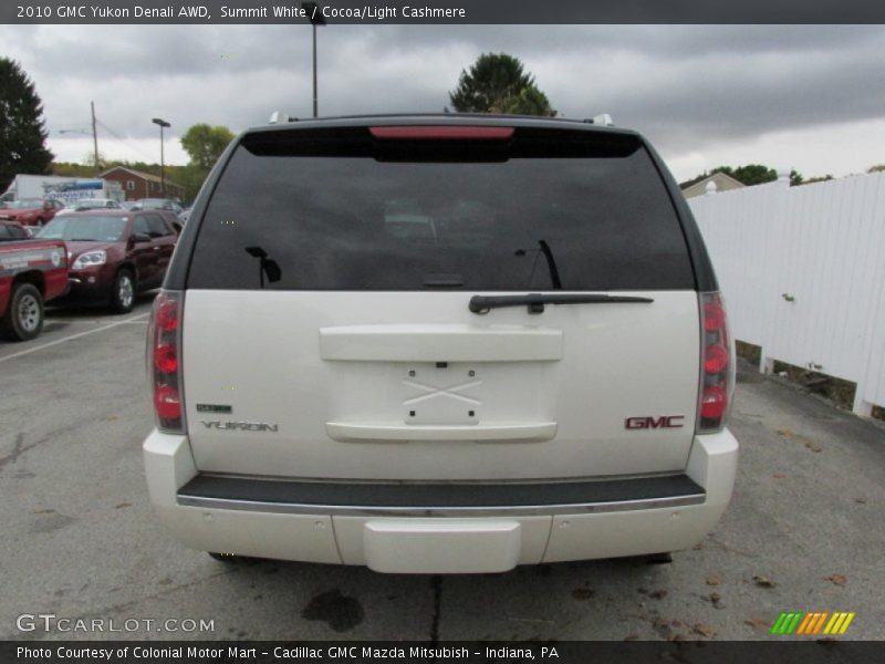 Summit White / Cocoa/Light Cashmere 2010 GMC Yukon Denali AWD
