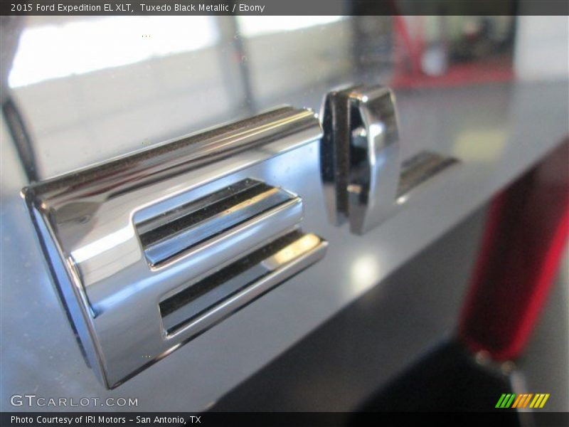 Tuxedo Black Metallic / Ebony 2015 Ford Expedition EL XLT