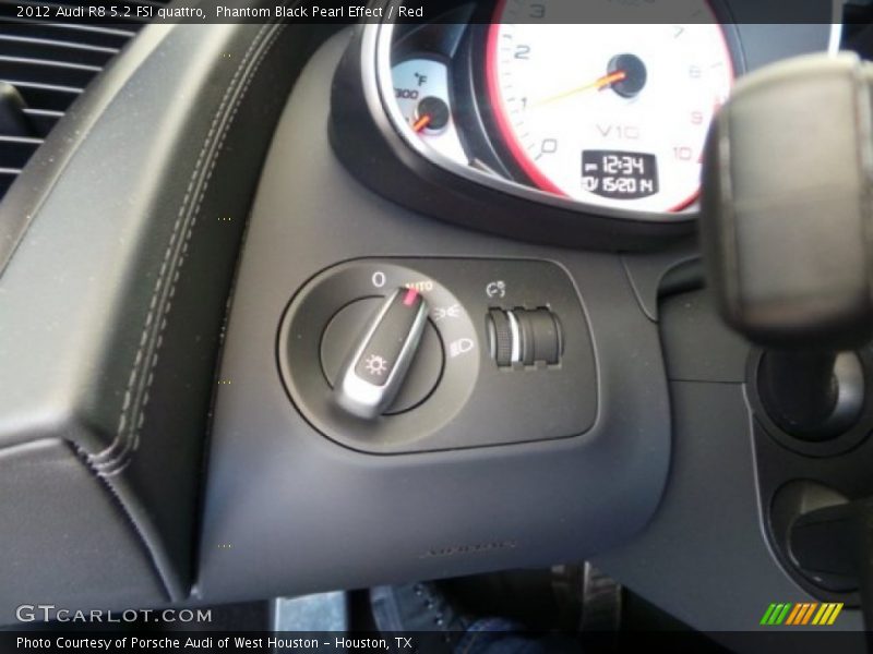 Controls of 2012 R8 5.2 FSI quattro