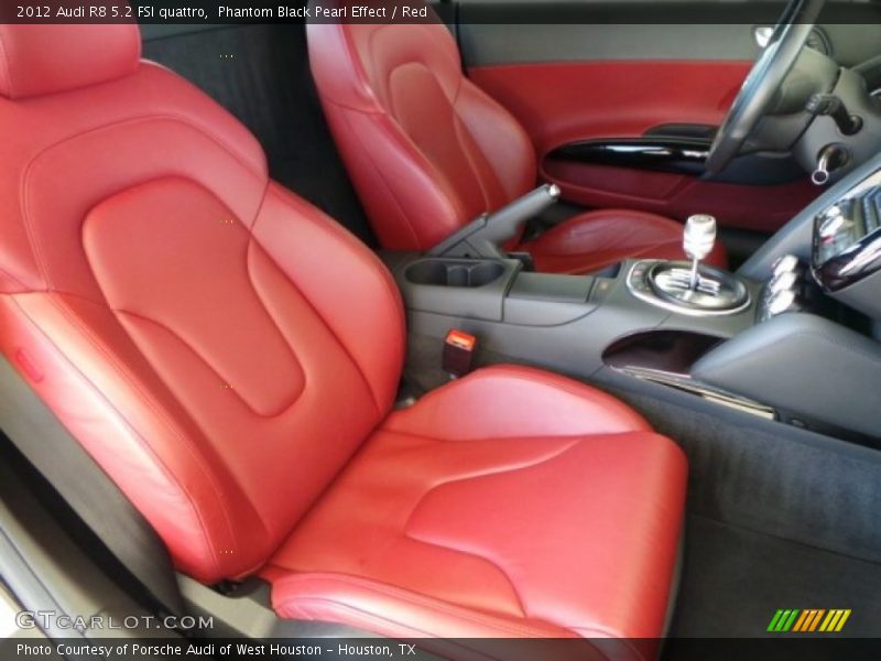 Front Seat of 2012 R8 5.2 FSI quattro