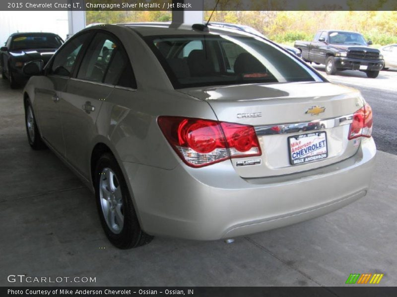 Champagne Silver Metallic / Jet Black 2015 Chevrolet Cruze LT