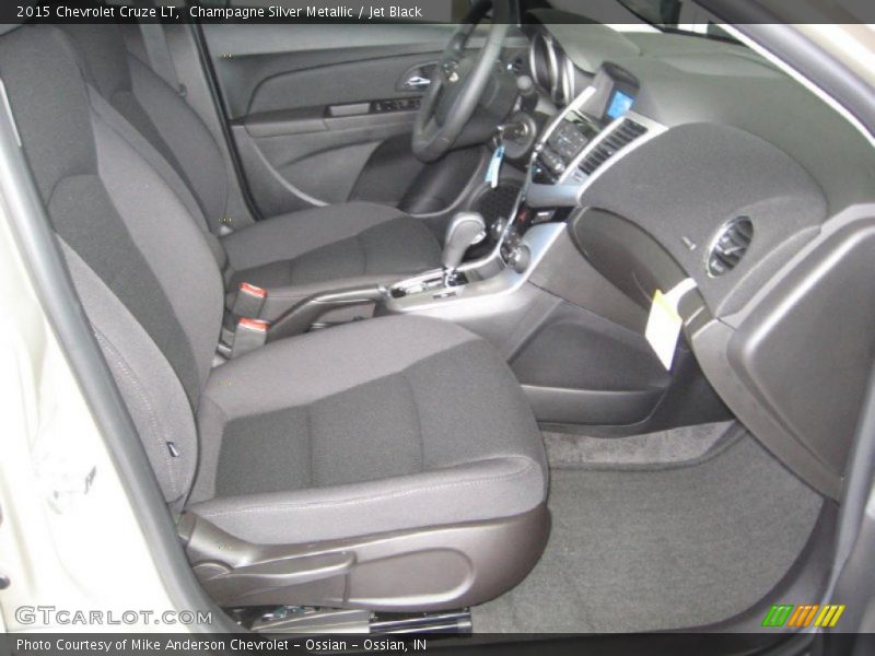 Champagne Silver Metallic / Jet Black 2015 Chevrolet Cruze LT