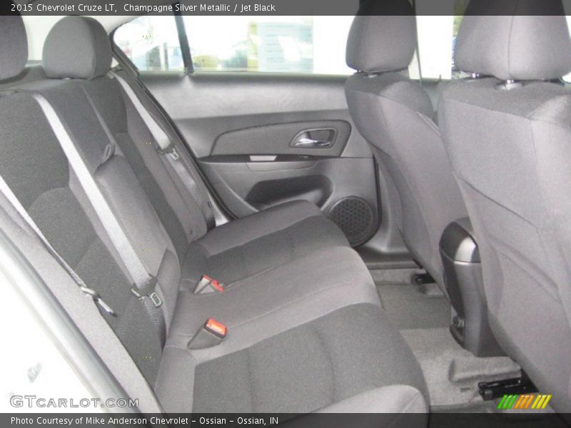 Champagne Silver Metallic / Jet Black 2015 Chevrolet Cruze LT