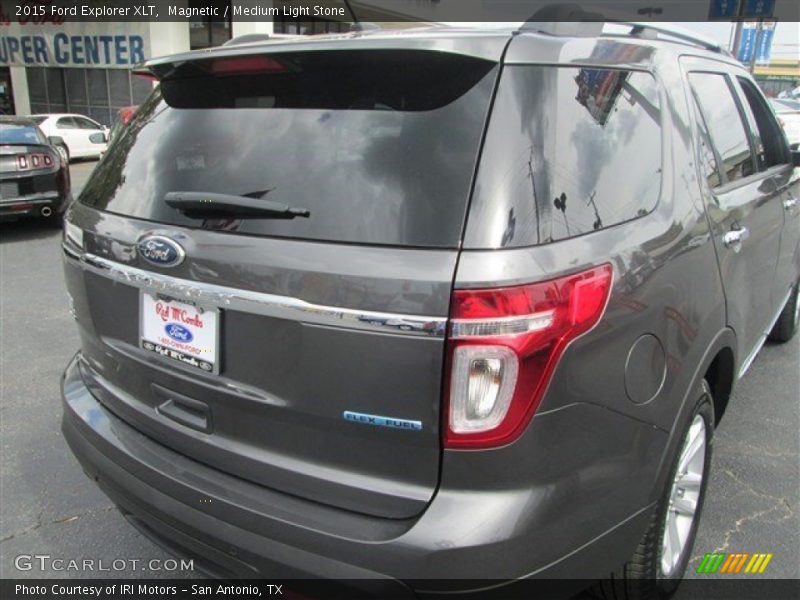 Magnetic / Medium Light Stone 2015 Ford Explorer XLT