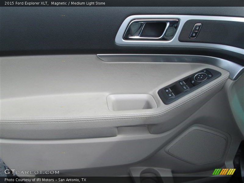 Magnetic / Medium Light Stone 2015 Ford Explorer XLT