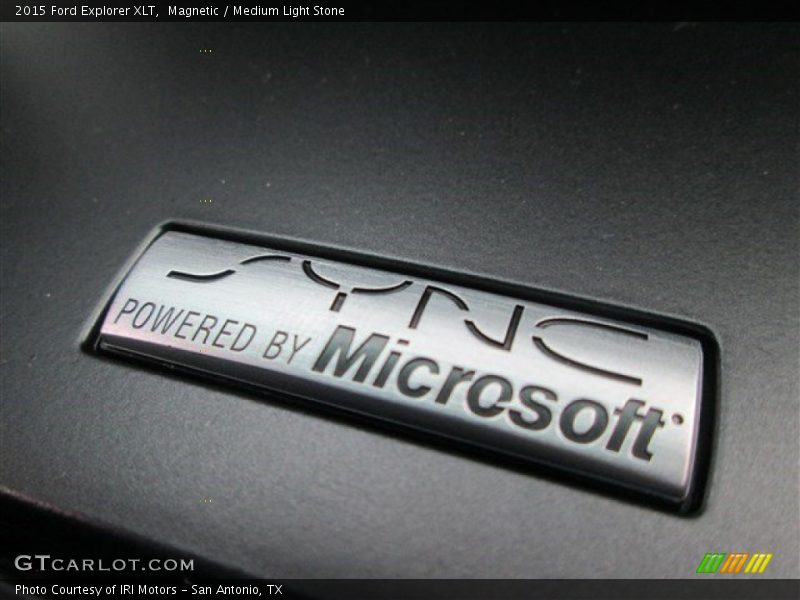 Magnetic / Medium Light Stone 2015 Ford Explorer XLT