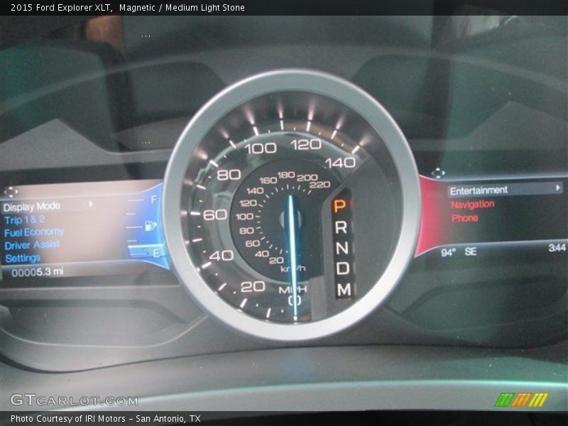 Magnetic / Medium Light Stone 2015 Ford Explorer XLT