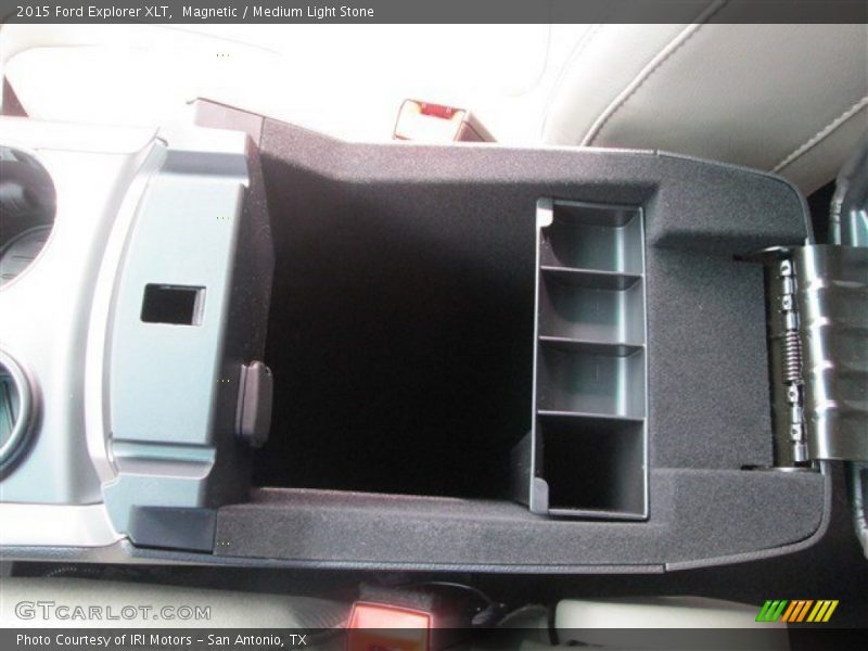 Magnetic / Medium Light Stone 2015 Ford Explorer XLT