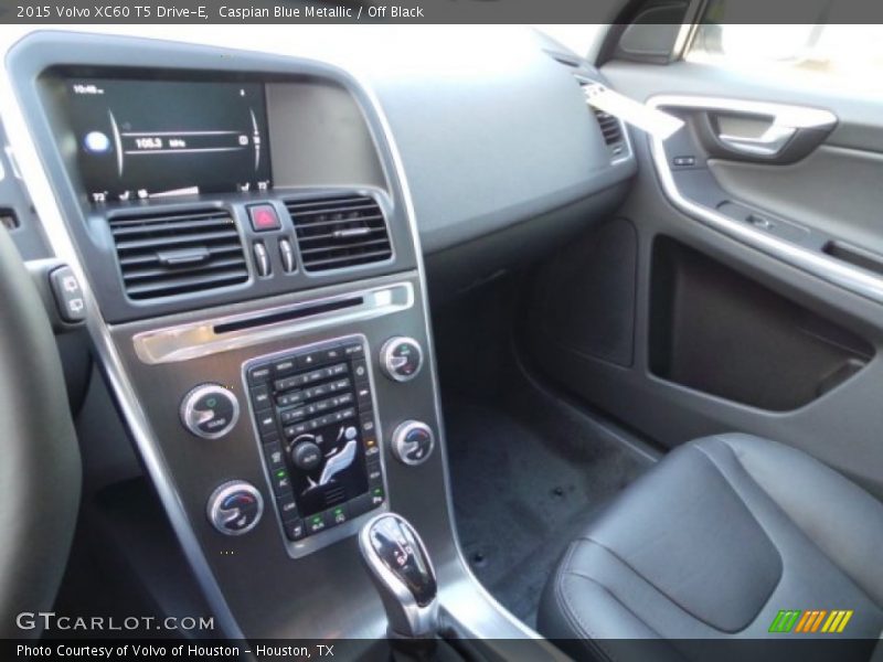 Caspian Blue Metallic / Off Black 2015 Volvo XC60 T5 Drive-E