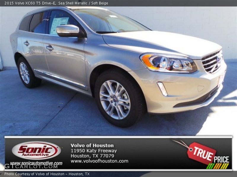 Sea Shell Metallic / Soft Beige 2015 Volvo XC60 T5 Drive-E
