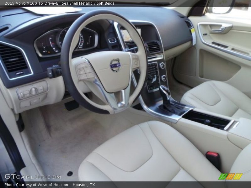 Sea Shell Metallic / Soft Beige 2015 Volvo XC60 T5 Drive-E