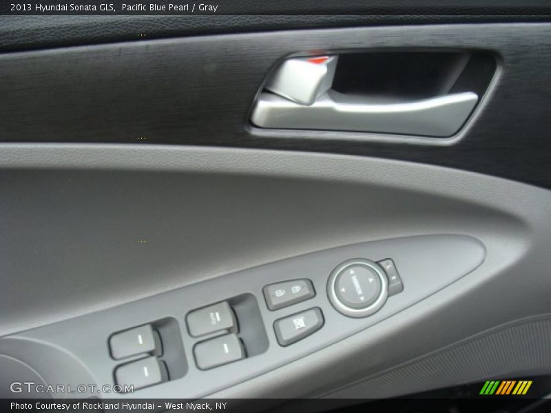 Pacific Blue Pearl / Gray 2013 Hyundai Sonata GLS