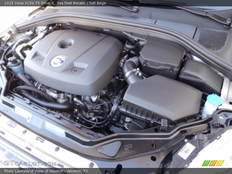 Sea Shell Metallic / Soft Beige 2015 Volvo XC60 T5 Drive-E
