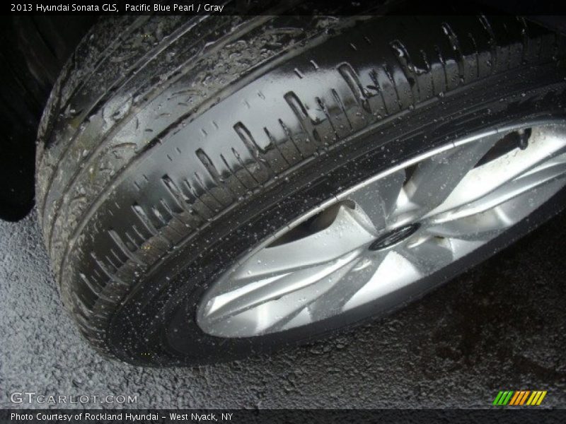 Pacific Blue Pearl / Gray 2013 Hyundai Sonata GLS