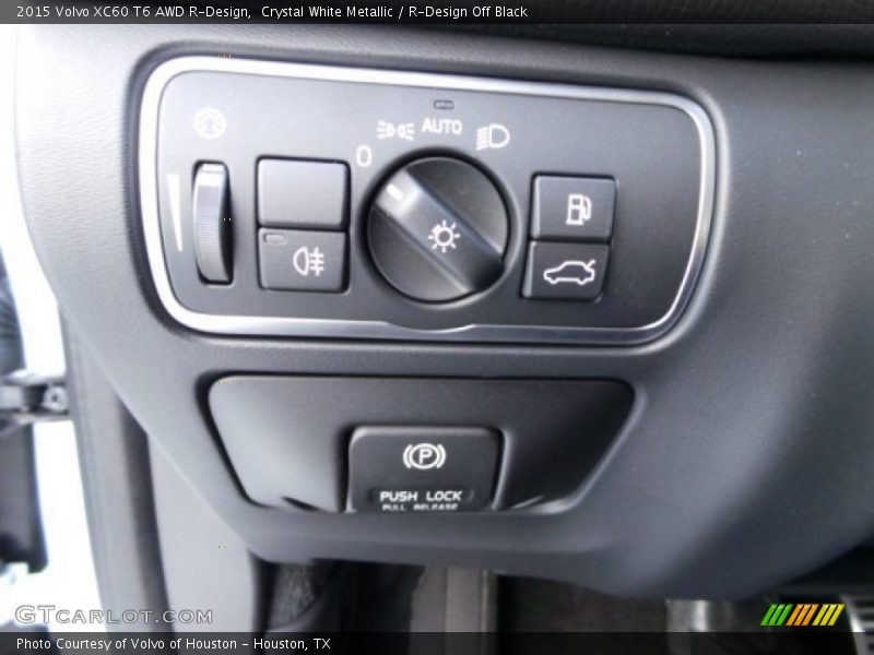 Crystal White Metallic / R-Design Off Black 2015 Volvo XC60 T6 AWD R-Design