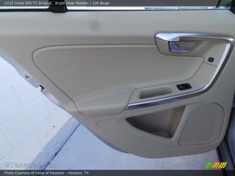 Bright Silver Metallic / Soft Beige 2015 Volvo S60 T5 Drive-E