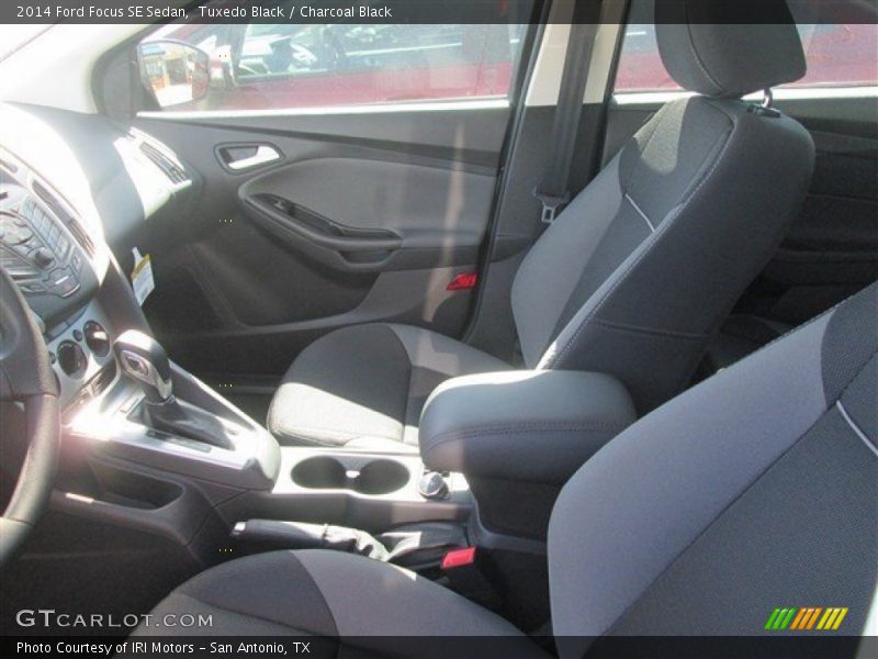 Tuxedo Black / Charcoal Black 2014 Ford Focus SE Sedan