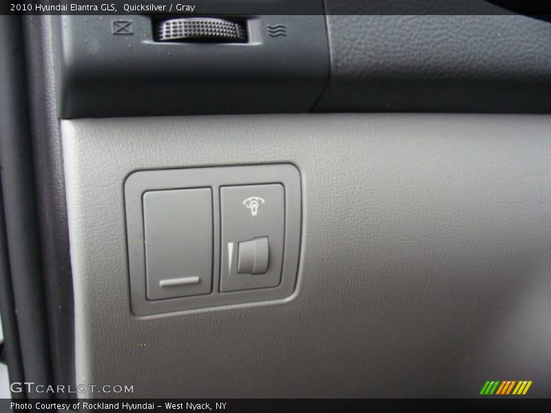 Quicksilver / Gray 2010 Hyundai Elantra GLS