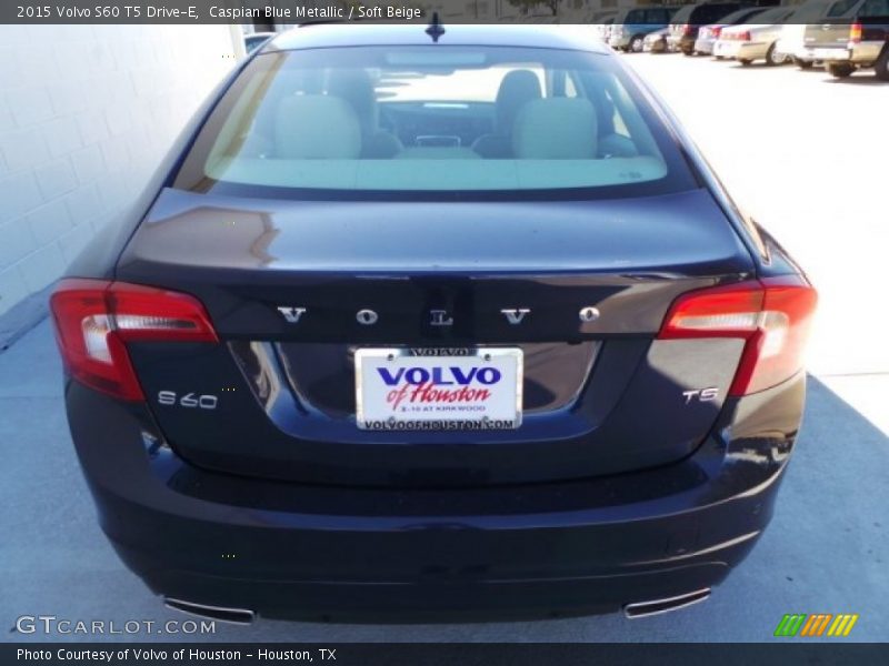 Caspian Blue Metallic / Soft Beige 2015 Volvo S60 T5 Drive-E