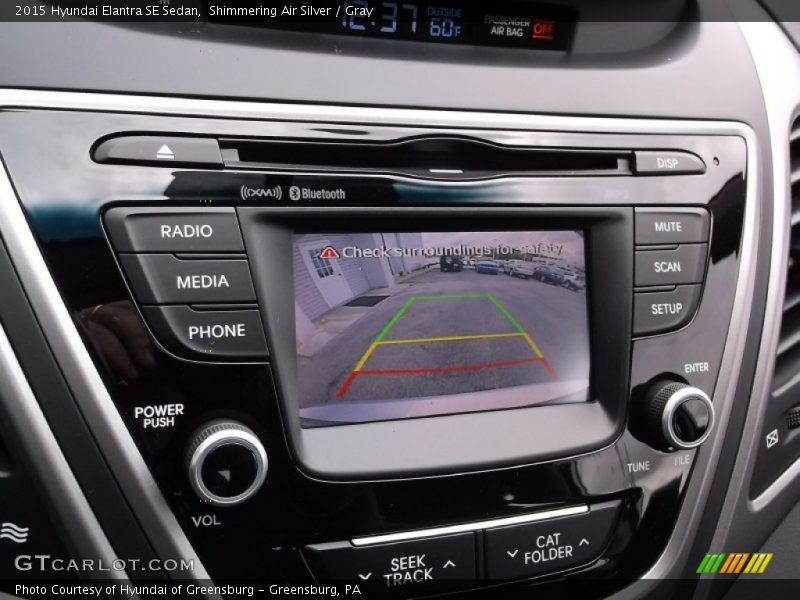 Shimmering Air Silver / Gray 2015 Hyundai Elantra SE Sedan