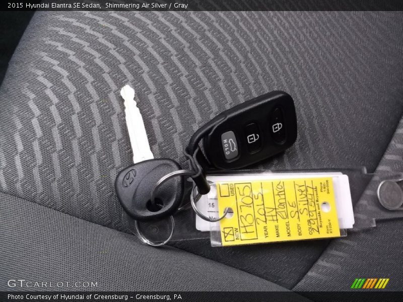 Shimmering Air Silver / Gray 2015 Hyundai Elantra SE Sedan