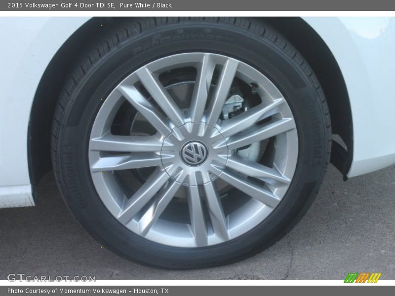 Pure White / Black 2015 Volkswagen Golf 4 Door TDI SE
