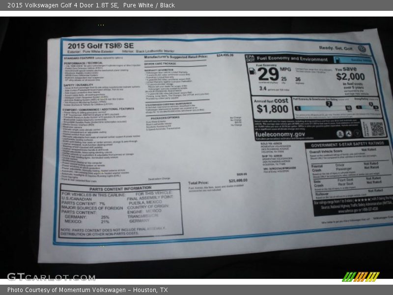 Pure White / Black 2015 Volkswagen Golf 4 Door 1.8T SE