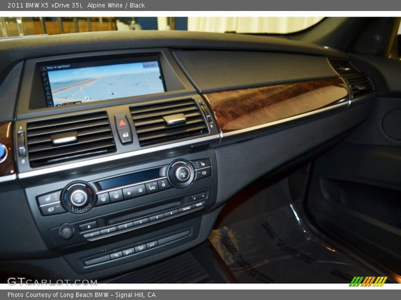 Alpine White / Black 2011 BMW X5 xDrive 35i