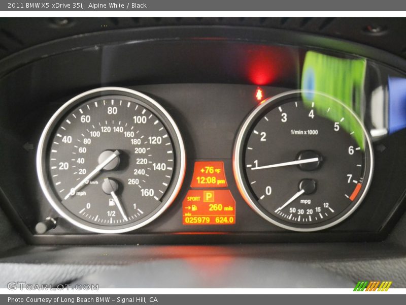 Alpine White / Black 2011 BMW X5 xDrive 35i