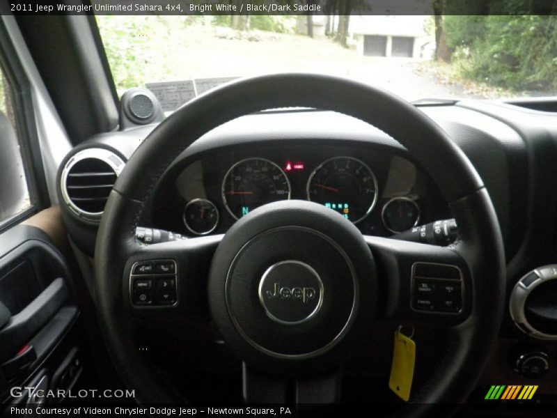 Bright White / Black/Dark Saddle 2011 Jeep Wrangler Unlimited Sahara 4x4