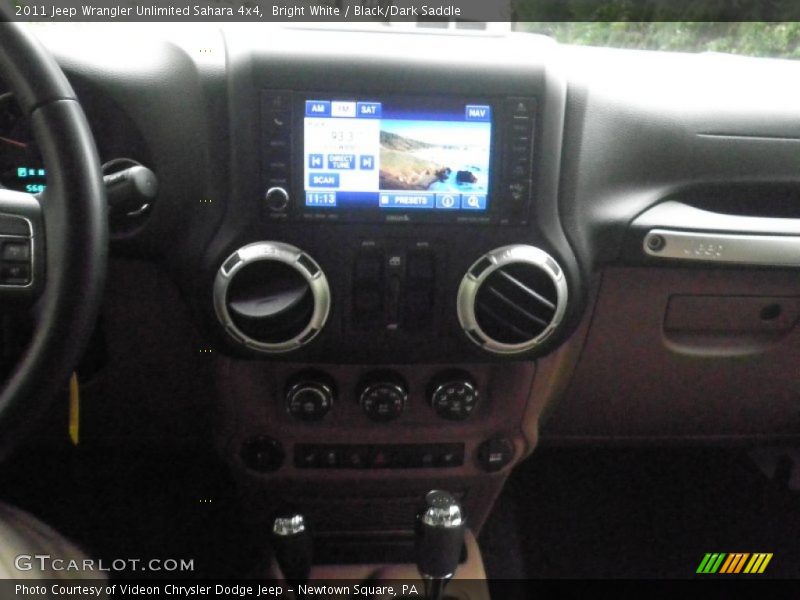 Bright White / Black/Dark Saddle 2011 Jeep Wrangler Unlimited Sahara 4x4