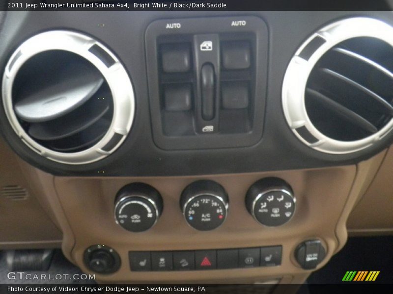 Bright White / Black/Dark Saddle 2011 Jeep Wrangler Unlimited Sahara 4x4
