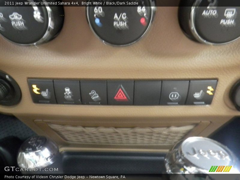 Bright White / Black/Dark Saddle 2011 Jeep Wrangler Unlimited Sahara 4x4