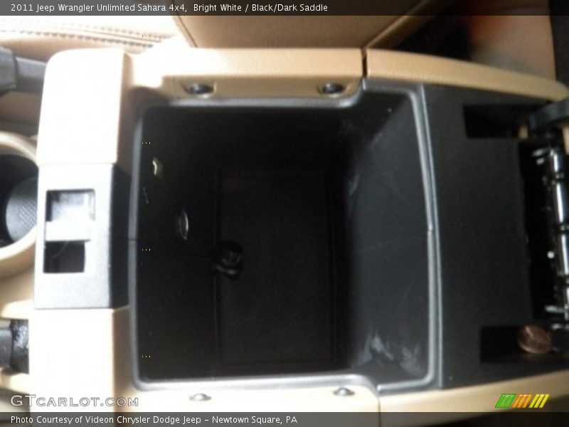 Bright White / Black/Dark Saddle 2011 Jeep Wrangler Unlimited Sahara 4x4