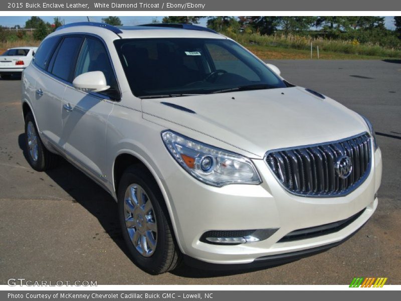 Front 3/4 View of 2015 Enclave Leather