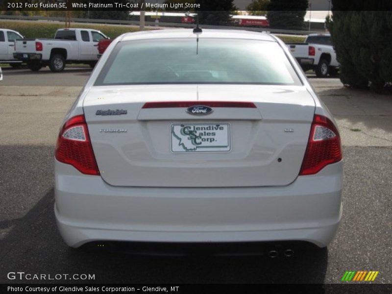 White Platinum Tri-Coat / Medium Light Stone 2012 Ford Fusion SE