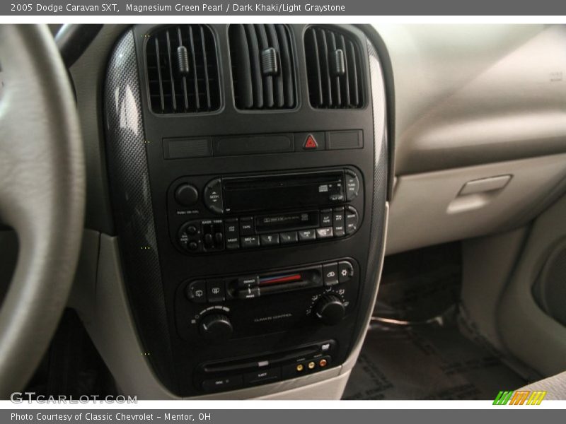 Magnesium Green Pearl / Dark Khaki/Light Graystone 2005 Dodge Caravan SXT