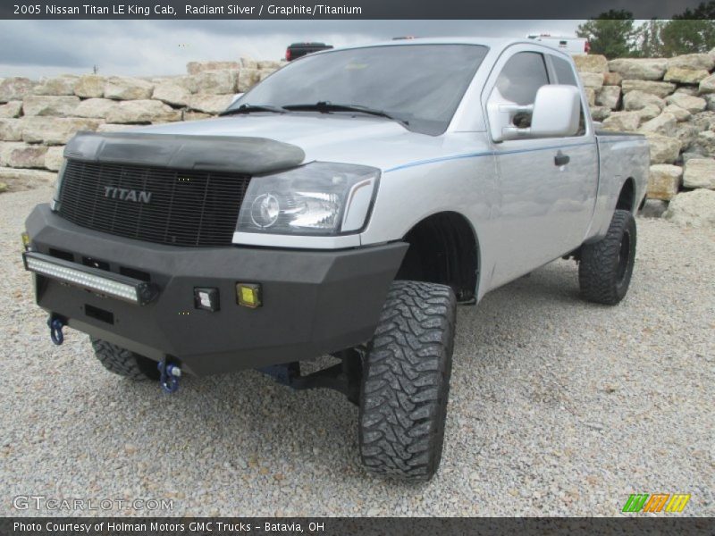 Radiant Silver / Graphite/Titanium 2005 Nissan Titan LE King Cab