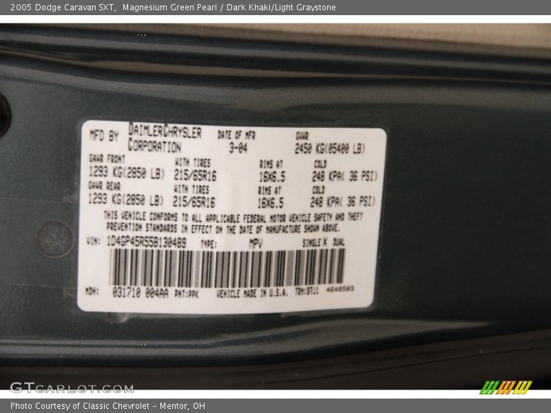 Magnesium Green Pearl / Dark Khaki/Light Graystone 2005 Dodge Caravan SXT