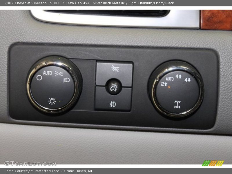 Silver Birch Metallic / Light Titanium/Ebony Black 2007 Chevrolet Silverado 1500 LTZ Crew Cab 4x4