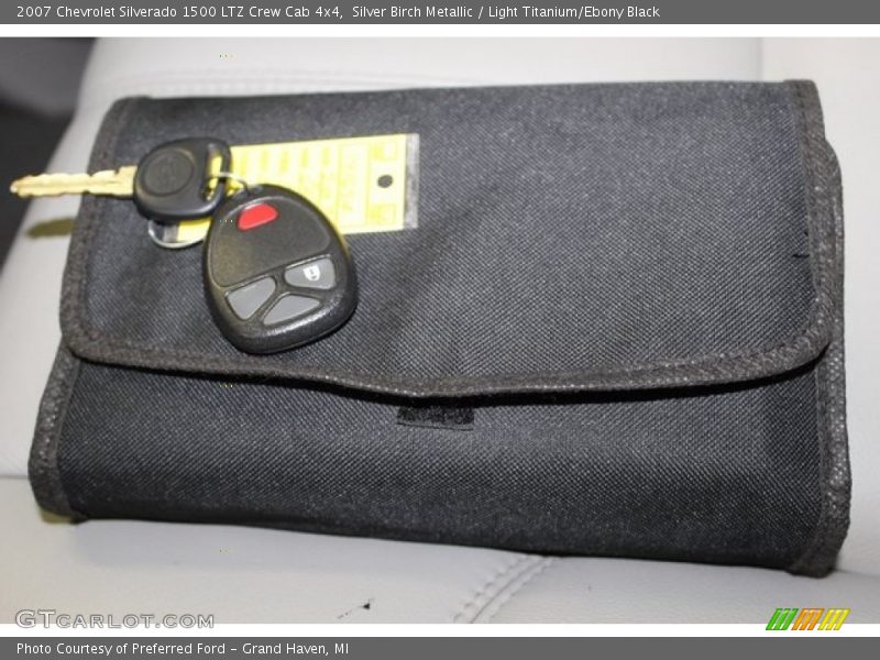 Silver Birch Metallic / Light Titanium/Ebony Black 2007 Chevrolet Silverado 1500 LTZ Crew Cab 4x4