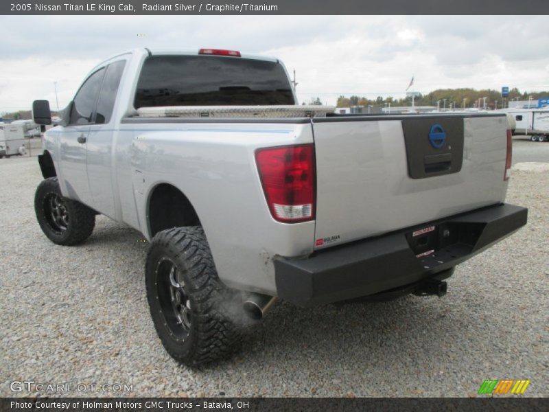 Radiant Silver / Graphite/Titanium 2005 Nissan Titan LE King Cab