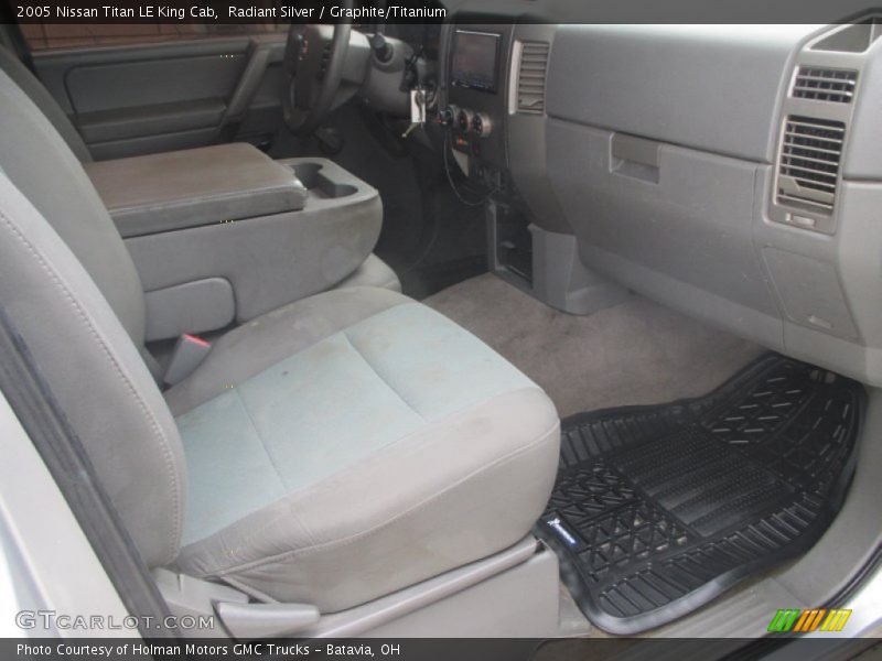 Radiant Silver / Graphite/Titanium 2005 Nissan Titan LE King Cab