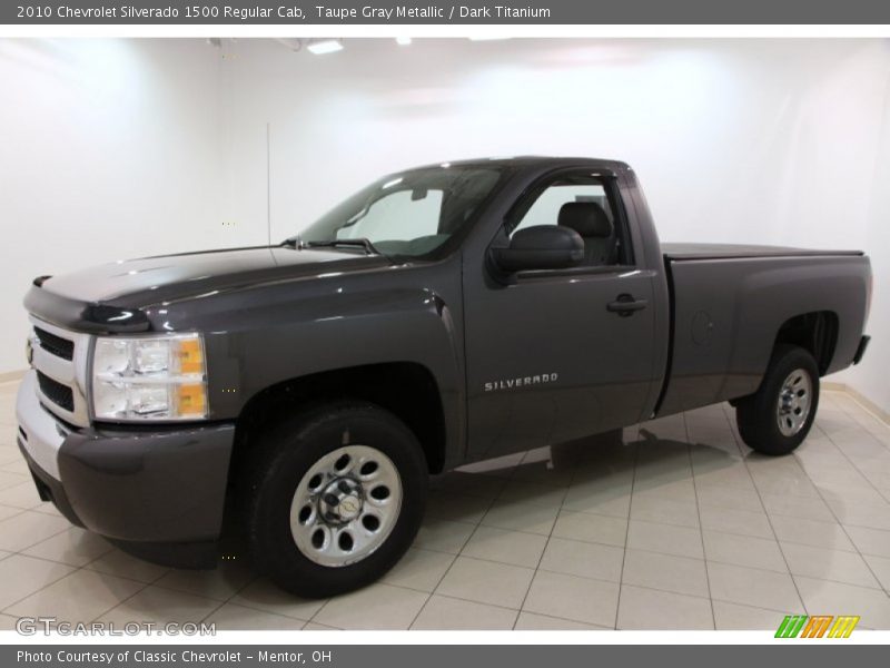 Front 3/4 View of 2010 Silverado 1500 Regular Cab