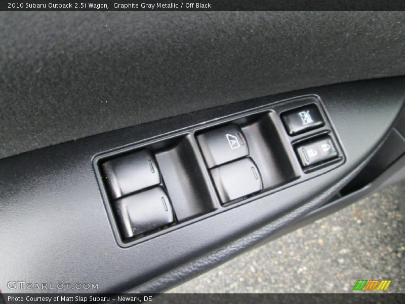 Graphite Gray Metallic / Off Black 2010 Subaru Outback 2.5i Wagon