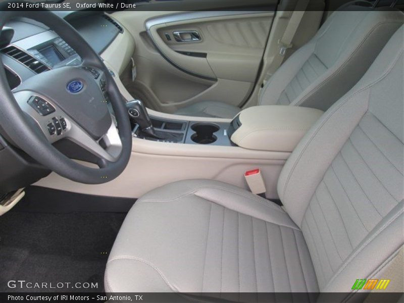 Oxford White / Dune 2014 Ford Taurus SE